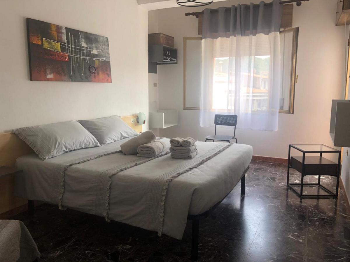 B&B Cardedu Luaran gambar