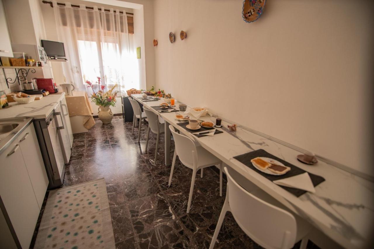 B&B Cardedu Luaran gambar