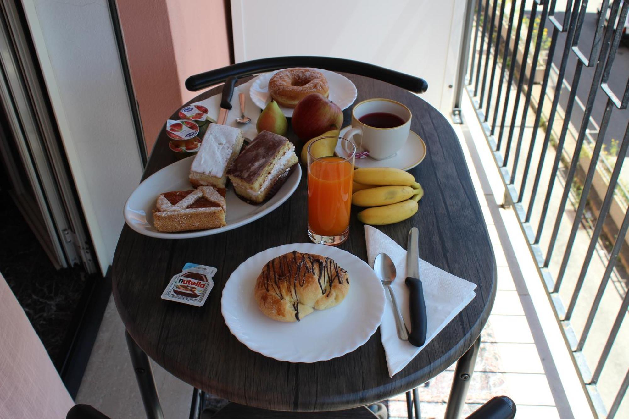 B&B Cardedu Luaran gambar
